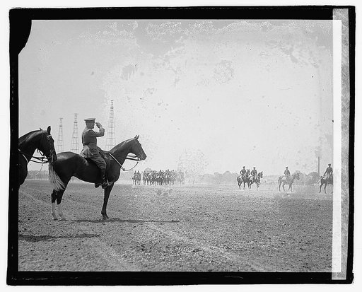 Cavalry review Fort Meyer, 5/25/22