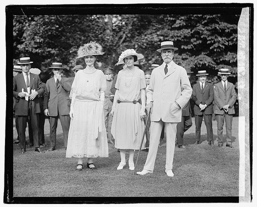 Secty. Hughes & family, 6/7/22