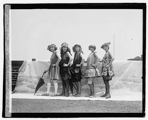 Lansburg bathing girls