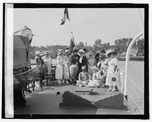 Senate ladies in DuPont yacht, 7/11/22