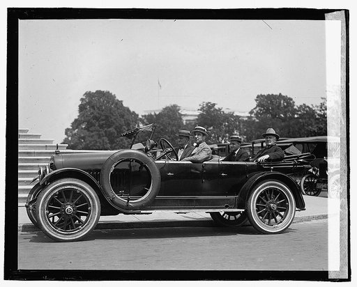 Pat Crowe in auto, [7/28/22