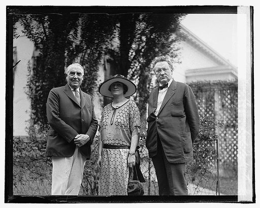 Harding, Miss Carmichael, Sen. Watson, 8/5/22
