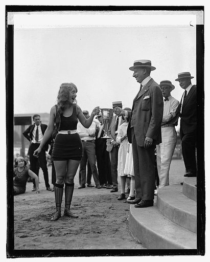 Beauty show, 1922, [8/5/22