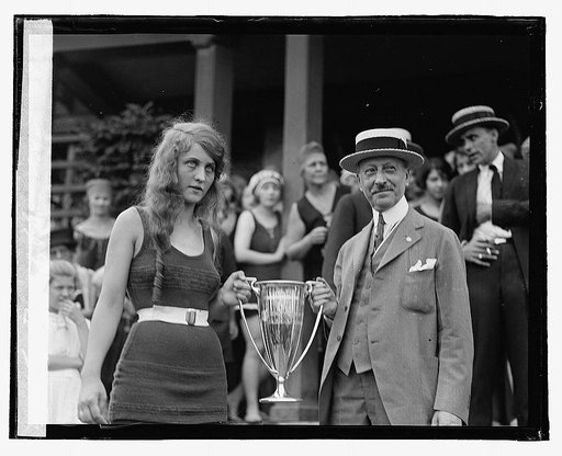 Beauty show, 1922, [8/5/22
