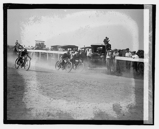 Motorcycle races, 9/5/22