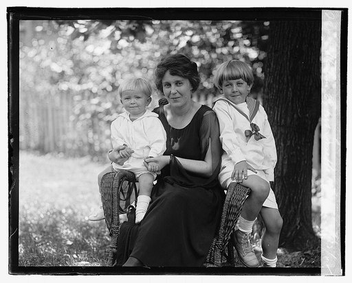 Madam Egbert Graeffe & children, 9/13/22