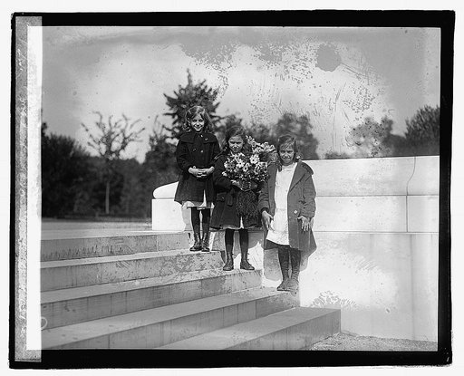 Cap. W.L. Peake children, 10/12/22