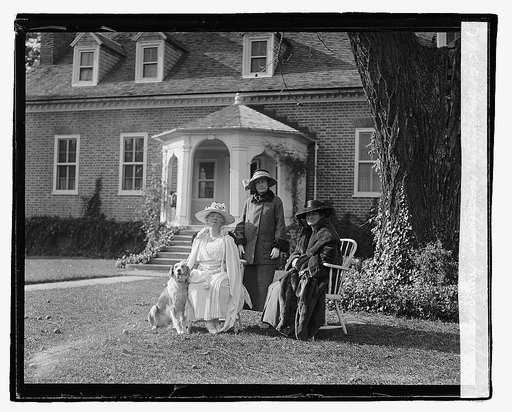 Miss Hutle, Mrs. Chelton, Mrs. Geddes, 10/24/22