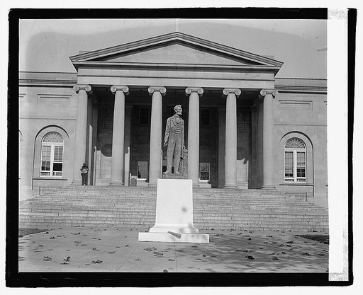 Lincoln statue