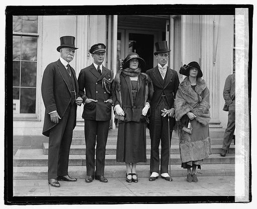 Col. Thompson, Lord & Lady Mountbatten, 11/10/22