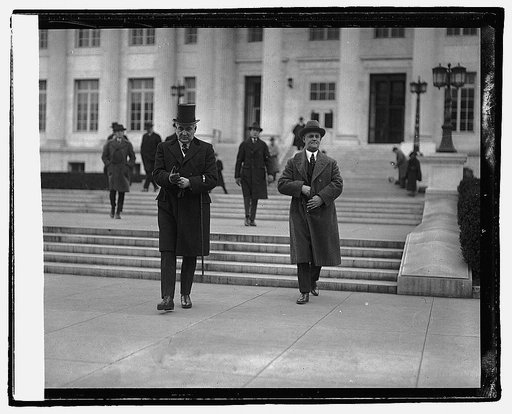 Pres. Harding leaving Red Cross, 12/13/22