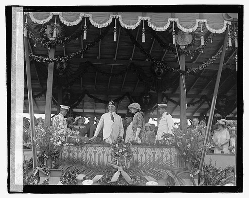 President receiving parade, 6/5/23 [i.e., 5/6/23