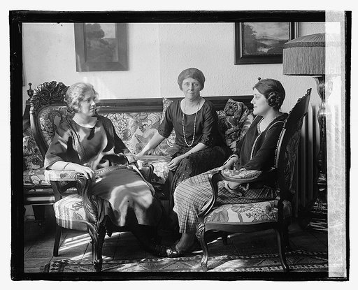 Mrs. Stephen B. Davis & daughters, 3/19/23