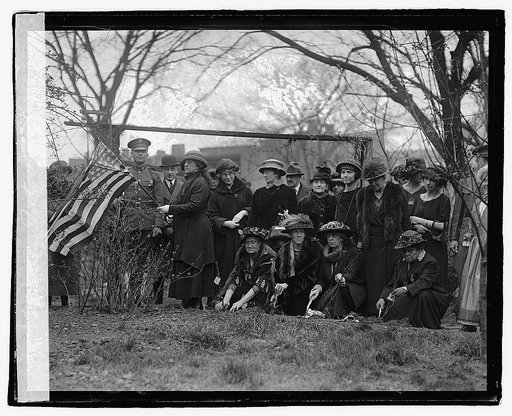 Nat. Woman's Party, Rose Garden, [4/16/23