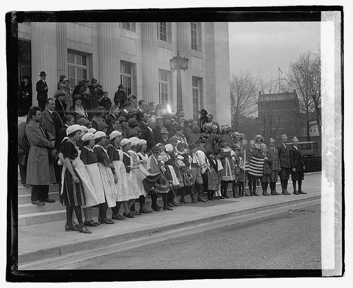 Czechslovak children at White House