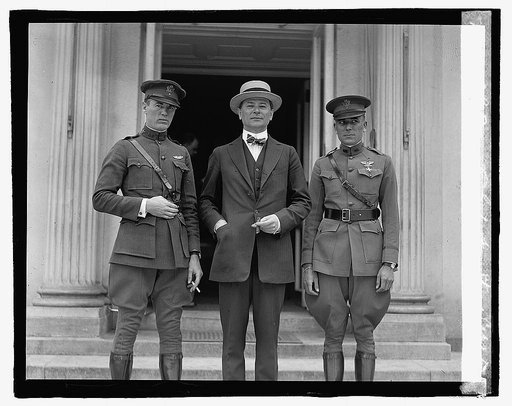 Lt. Byron E. Gates, Fred Starek Capt.[...] Bubb 5/[23