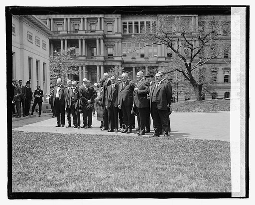 Members So. Tariff Com. at W.H., [5/7/23