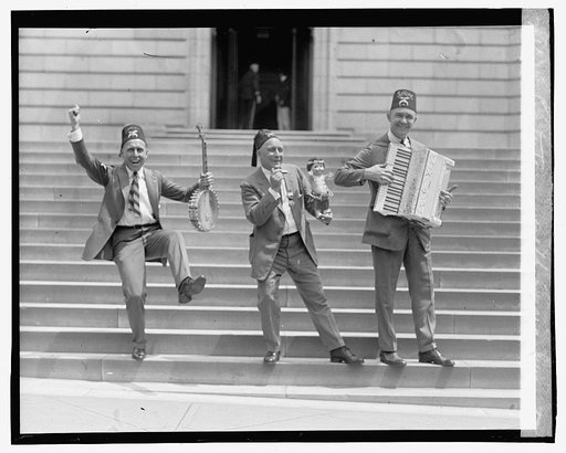 Entertainers with Syria Cincinnati