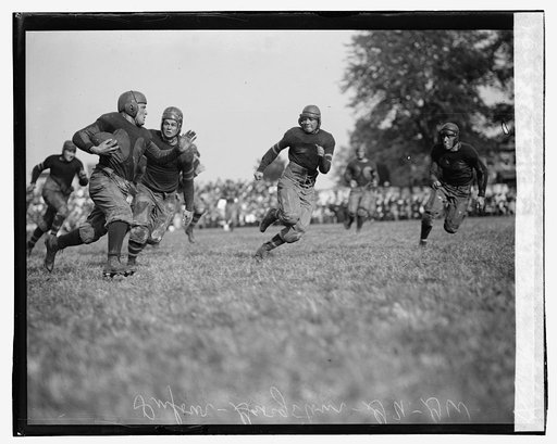 Dufour - Georgetown carrying ball, Georgetown - G.W. game, 9/29/23