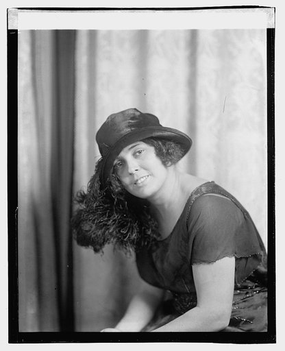 Miss Marie de Lourdes Almenar, 10/5/23
