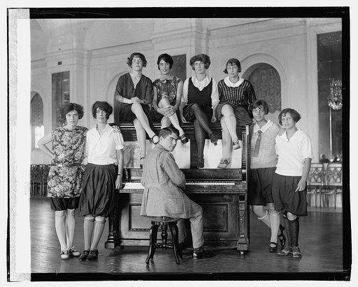 Debutantes group, 10/8/23