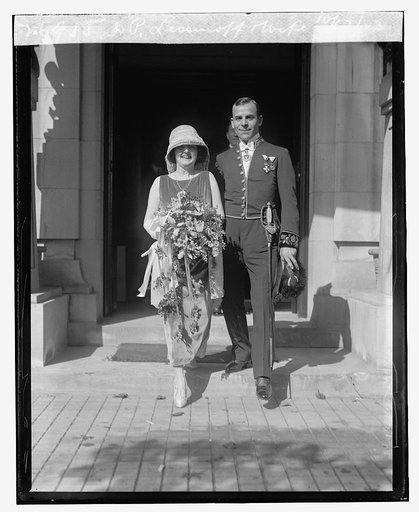 Dr. P. Lessinoff & wife, 10/17/23