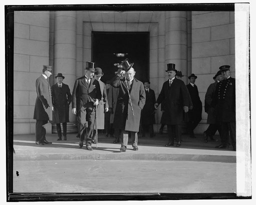 Lloyd George at station, 10/25/23