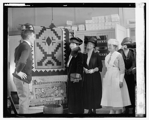 Mrs. Coolidge at Walter Reed, [12/23