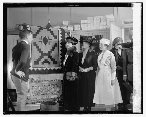 Mrs. Coolidge at Walter Reed, [12/23