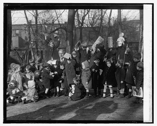 Davis at Foundling Home, [12/21/23
