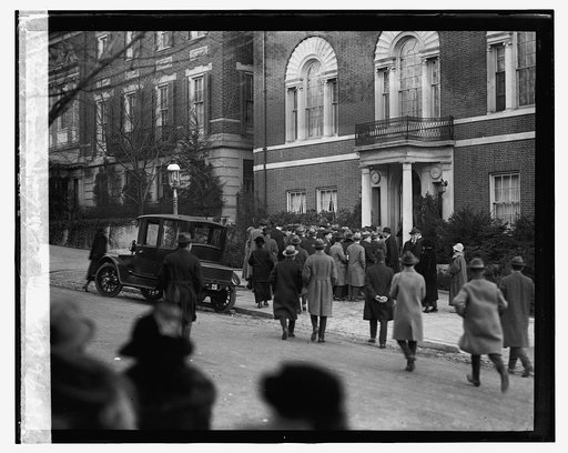 Crowds at Wilson house, 2/2/24