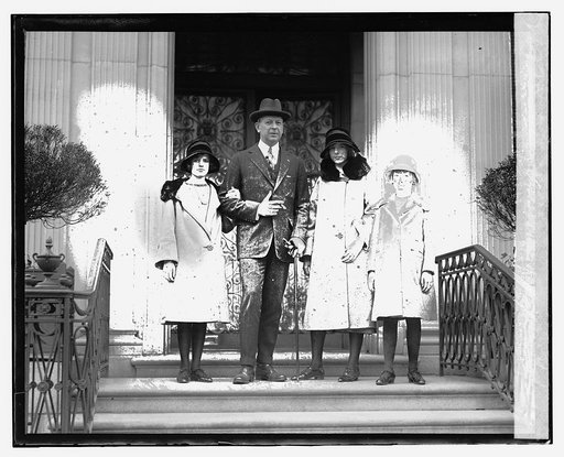 Dwight Davis & children, 2/2/24
