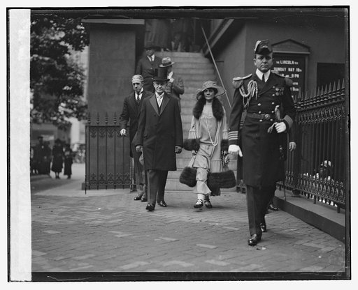 Pres. & Mrs. Coolidge at Wallace wedding, 5/14/24