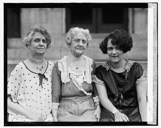 Dr. Cora Smith King, Mrs. Emma Barnes Smith, Miss Sylvia Smith King, 8/12/24