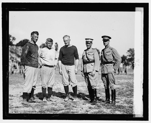 Maj. Gen. E.K. Cole, Maj. Vandegrif, Becker, Bezdek, McCormick, 8/[...