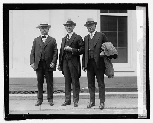 Cong. Wm. S. Vare, Mayor W. [Freeland], Kendrick, Chas. B. Hall at White House, 9/[24