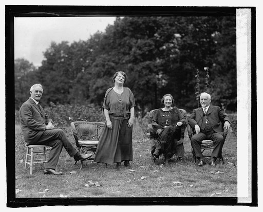 Mrs. LaFollette at Mt. Lake Park, Md., [9/29/24