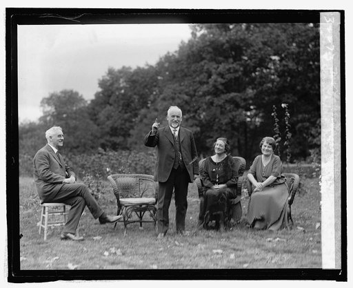 Sen. Todd & Mrs. LaFollette at Mt. Lake Park, Md., [9/29/24