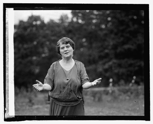 Mrs. LaFollette at Mt. Lake Park, Md., 9/29/24