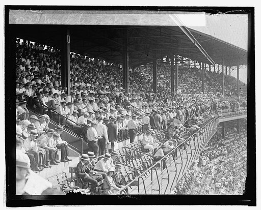 World Series, crowd in stands, [10/24