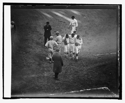 Peckinpaugh being carried from the field, 9th inning, 10/9/24