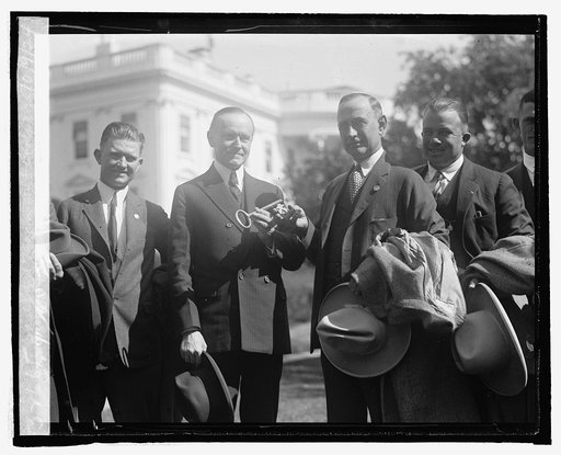 Amon G. Carter of Fort Worth, Texas base ball team and Coolidge, 10/9/24