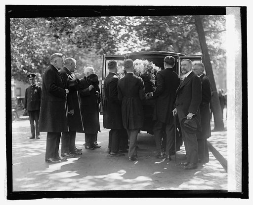 Members of the Supreme Court at the funeral of Mrs. Jos. McKenna, 10/13/24