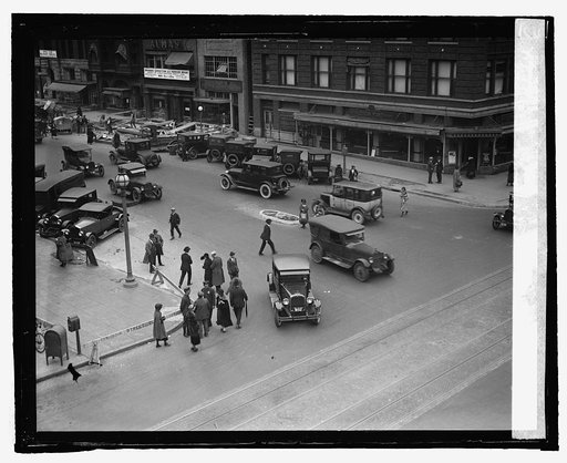 Street scene, 13th & G Sts., Washington, D.C.