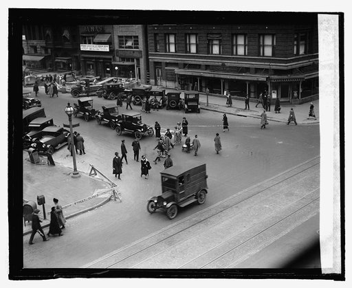 Street scene, 13th & G Sts., Washington, D.C.