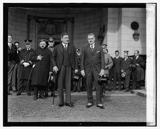 Gen. P.E. Calles & J.B. Wright at Union Station, 10/31/24