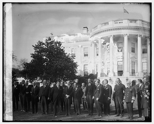 Gen. P.E. Calles at White H. with Coolidge, [10/31/24