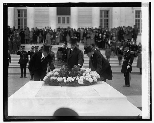 Dwight Davis, Pres. Coolidge, Sec. Wilbur at Tomb of Un. Sol., 11/11/24
