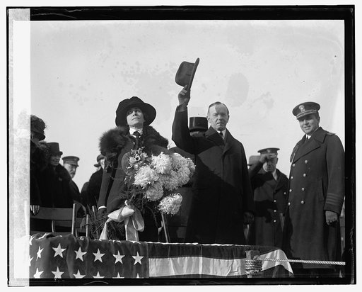 Pres. & Mrs. Coolidge and Capt. A.A. Andrews at Bolling Field, 11/25/24