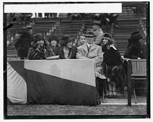 Mrs. Wm. A. Moffett, Mrs. Jos. M. Stoddard, Adm. Moffett, & Janet Moffett, 11/22/24